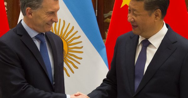 A disputa China-EUA fratura a América Latina