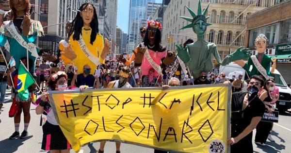Stop Bolsonaro: protestos marcam diversas cidades do mundo