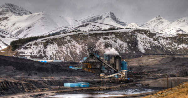 A indústria de mineração do Canadá está espalhando o caos pelo mundo – com o apoio de Justin Trudeau