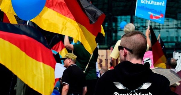 O esforço do partido de extrema-direita alemão para voltar a normalizar o nacionalismo