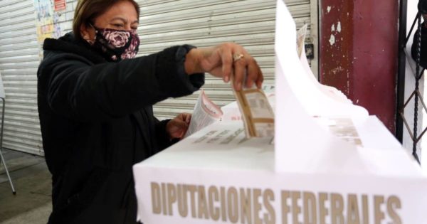 O partido de López Obrador mantém o Congresso, mas consegue menos deputados
